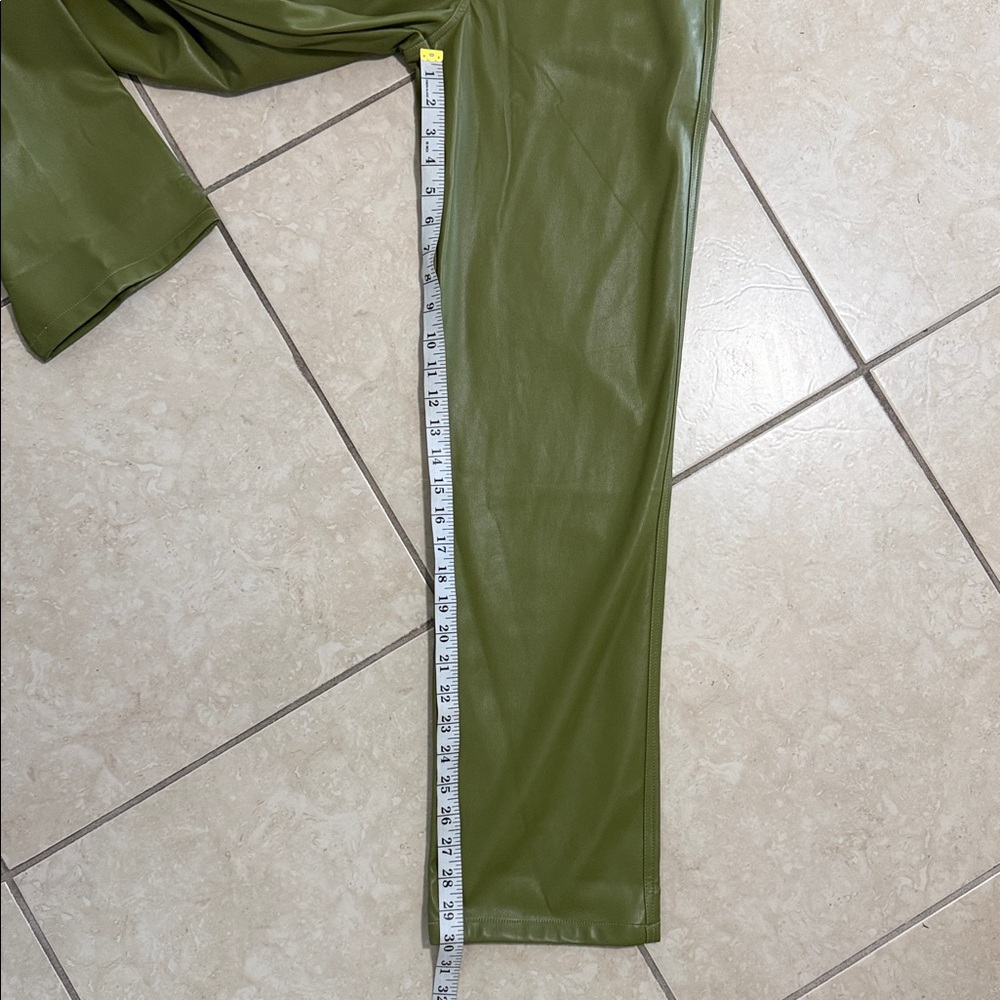 ANTHROPOLOGIE EN SAISON LANA FAUX LEATHER PANTS SIZE M COLOR OLIVE NWT - Picture 13 of 14